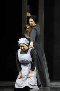 Schülerin aus der Musicalschule 