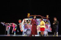 Jakob Huppmann, Hagar Sharvit, Philipp Kapeller, Choeur, figurants Karen Stuke