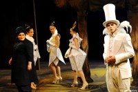 Carina Schwarzenberg, Sophia Linden, Kim Emde, Amelie Conrad, Julian Kokott Lilian Szokody