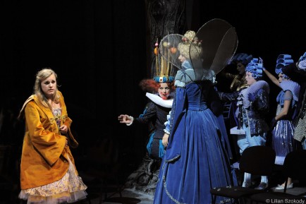 Clara Heinz, Philipp Heinemann, Lina Hoffmann, Chor Lilian Szokody